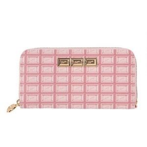 Q Pot Strawberry Chocolate Wallet Japan